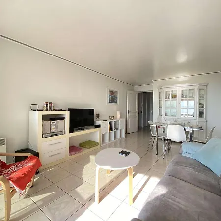 T2 Traversant Face A La Avec Terrasse Et Garage A Pornichet, Proche Casino - Fr-1-245-180 Apartment
