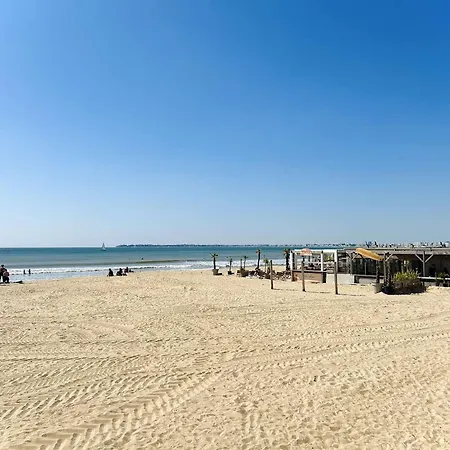 T2 Traversant Face A La Avec Terrasse Et Garage A Pornichet, Proche Casino - Fr-1-245-180 Pornichet