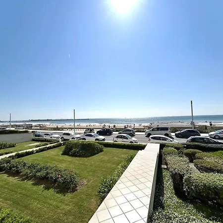 T2 Traversant Face A La Avec Terrasse Et Garage A Pornichet, Proche Casino - Fr-1-245-180 * Pornichet