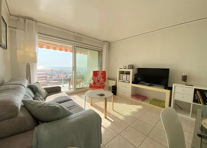 Apartment T2 Traversant Face A La Avec Terrasse Et Garage A Pornichet, Proche Casino - Fr-1-245-180 Pornichet