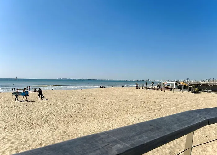 T2 Traversant Face A La Avec Terrasse Et Garage A Pornichet, Proche Casino - Fr-1-245-180 Apartment *